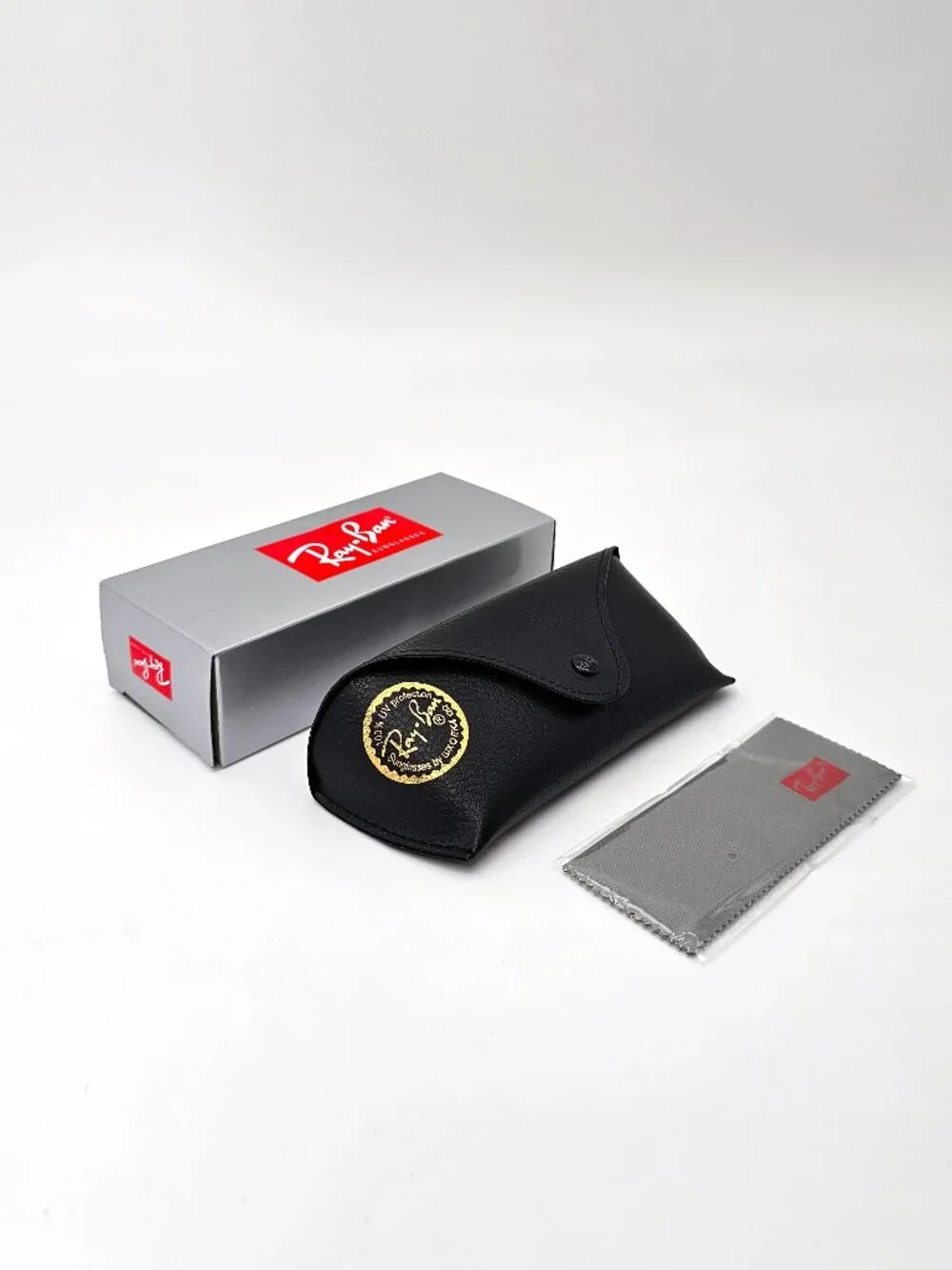 Ray-Ban Eyeglasses/Sunglasses Case with Box & Cleaning Cloth – New